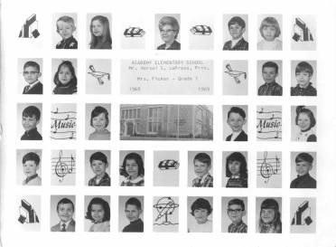 Mrs. Ficker's first grade class
